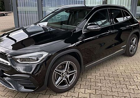 Mercedes-Benz GLA 200 AMG