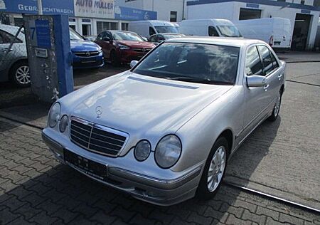 Mercedes-Benz E 240 Elegance.Automatik.Wenig KM.Top Gepflegt.