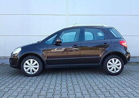 Suzuki SX4 Allrad 4x4 (2-Hand/Sitzheizung)