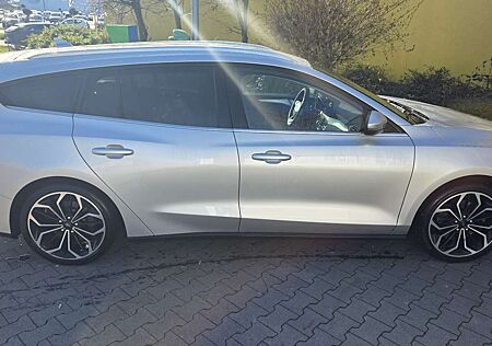 Ford Focus Turnier 1.5 EcoBlue Start-Stopp-System COOL&CONNEC
