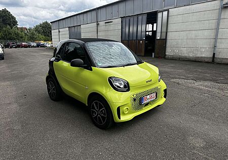 Smart ForTwo EQ. electric drive / lime green