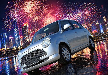 Daihatsu Trevis 2.Hand. 30738 km. Klima. Allwetterreifen!