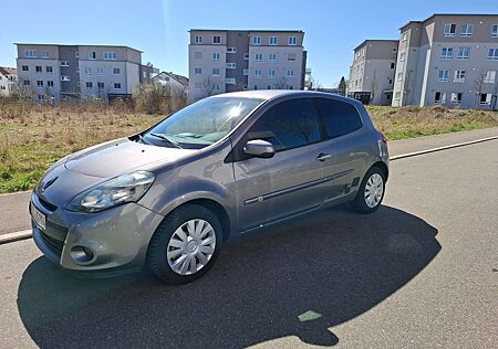 Renault Clio 1.2 Klima Radio TÜV
