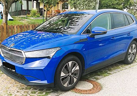Skoda Enyaq iV 80, gr. Batterie(82 kWh)+Loft+Wärmep.+Head-Up-Display+Matrix-LED+Navi+Kamera+AHK+Pano+ACC+DCC