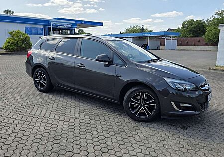 Opel Astra 1.7 CDTI DPF Sports Tourer Edition