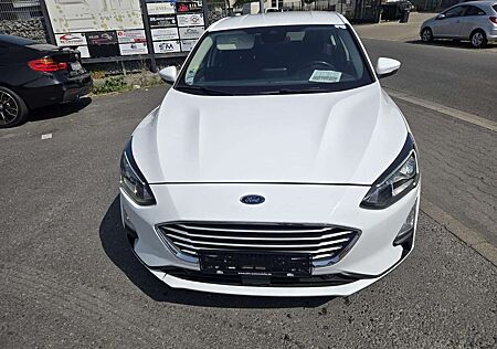 Ford Focus Cool 1.Hand/1 Jahr Garantie/ TÜV NEU 70 kW (95 ...