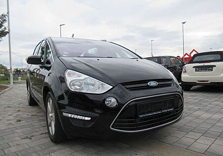 Ford S-Max Titanium