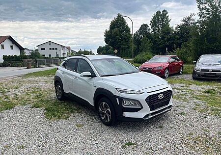 Hyundai Kona Advantage Hybrid 2WD