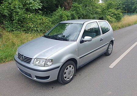 VW Polo Volkswagen Basis
