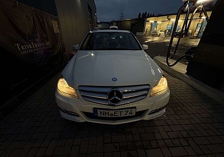 Mercedes-Benz C 180 CGI BlueEFFICIENCY Avantgarde