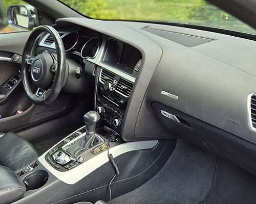 Audi A5 Cabrio 2.0 TDI DPF (clean diesel) multitronic