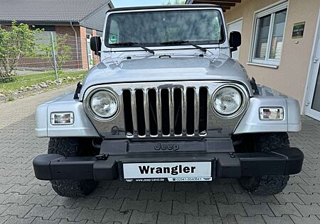Jeep Wrangler TJ 2.4 Liter,5.Gang, G-Kat Euro3