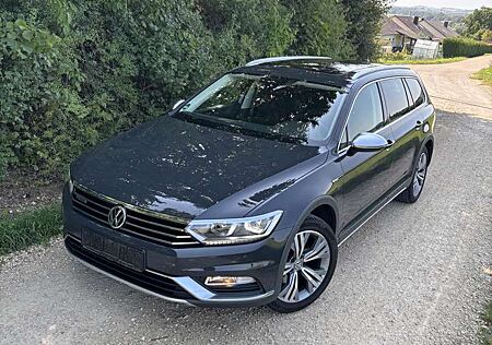 VW Passat Alltrack Volkswagen Variant 2.0 TDI SCR DSG 4Motion