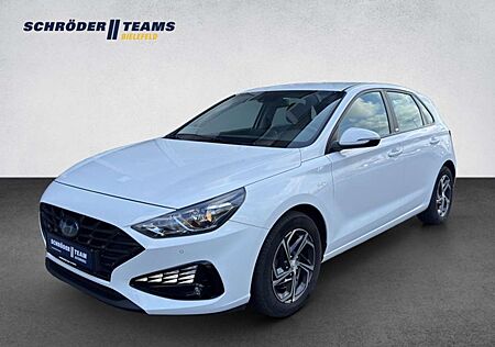 Hyundai i30 1.6 CRDi Trend NAVI/KAMERA/SHZ