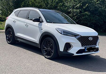 Hyundai Tucson blue 2.0 CRDi 4WD Aut. N Line