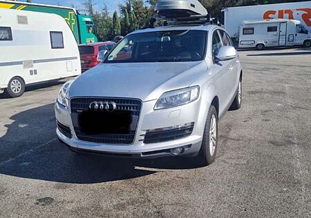 Audi Q7 3.0 TDI DPF quattro tiptronic