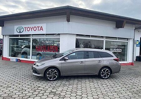 Toyota Auris Touring Sports Hybrid Design Edition