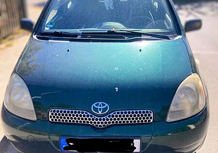 Toyota Yaris 1.0 linea eco