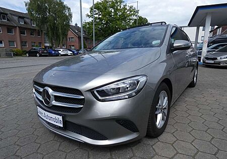 Mercedes-Benz B 180 7G-DCT Pano ACC Teilleder Navi Kamera