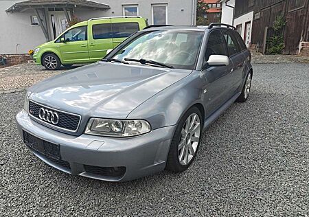 Audi RS4 2.7 quattro