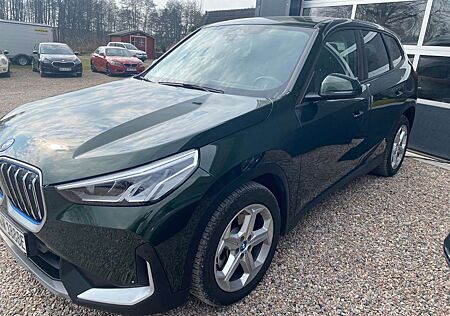 BMW iX1 30 xDrive Panorama+Leder+AHK+Harmann Kardon