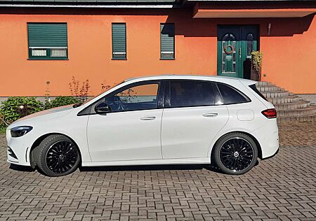 Mercedes-Benz B 200 B-Klasse 7G-DCT AMG Line Premium,AHK,LED,
