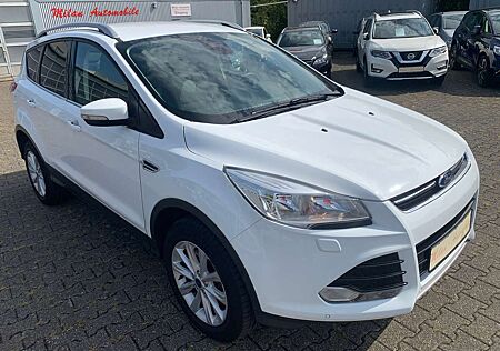 Ford Kuga Titanium 4x4 Autom-T-Leder-Navi-Tempom-AHK-66 Tkm