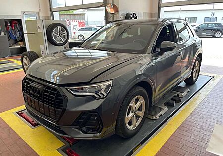 Audi Q3 40TFSi 2x S LINE BLACK 18Z./ACC/PANO/AHK/KAM.