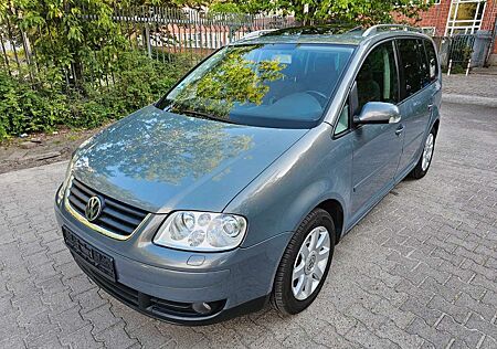 VW Touran Volkswagen 2.0 TDI Highline Automatik 7 Sitzer