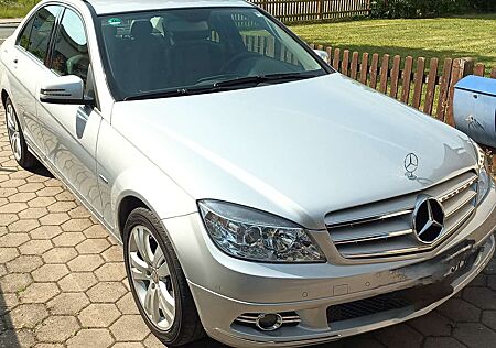 Mercedes-Benz C 220 CDI DPF (BlueEFFICIENCY) 7G-TRONICAvantgarde