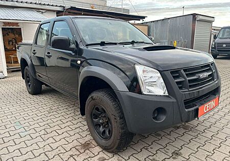 Isuzu D-Max Double Cab Custom 4WD