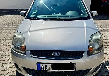 Ford Fiesta 1.3 Ambiente