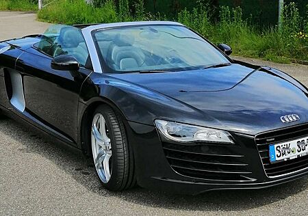 Audi R8 Spyder 4.2 FSI quattro R tronic