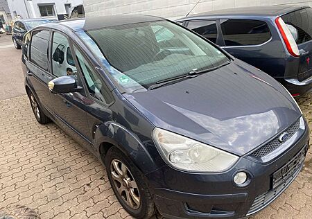 Ford S-Max Trend