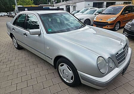 Mercedes-Benz E 220 CDI