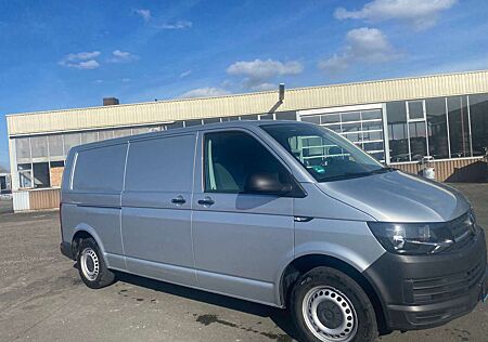 VW T6 Transporter Volkswagen Kasten lang. Klimaanlage. Vibasto