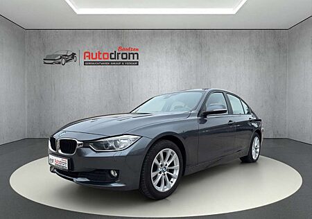 BMW 320 d Navi Klimaautomatik 8-fach Bereift Bi-Xenon