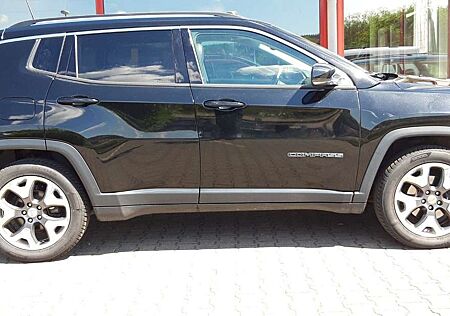 Jeep Compass gebraucht kaufen Jeep Compass Limited FWD, Leder, Schiebedach, Kamera.