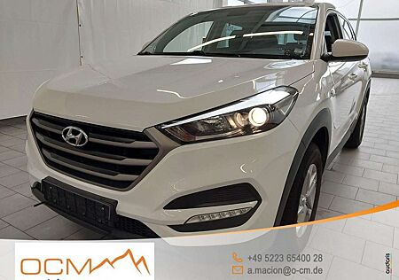 Hyundai Tucson blue Classic 2WD AHK 1 Hand