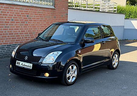 Suzuki Swift 1.5 Black Sport Neuer Service