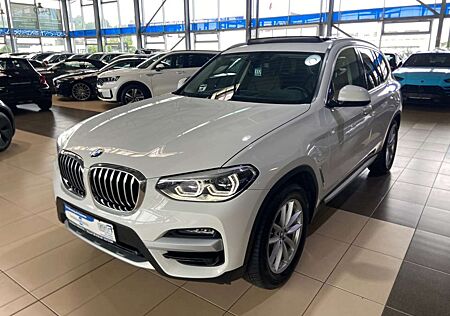 BMW X3 xDrive 30e xLine Pano. HUD LED ACC Leder BLIS