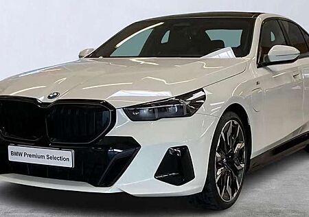 BMW 530 e xDrive Lim M Sport Pro, Pano, AHK, 21" HUD