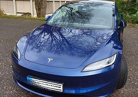 Tesla Model 3 Langstreckenbatt. Allradantrieb Dual Motor