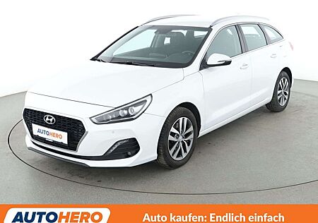 Hyundai i30 1.4 TGDI Style*NAVI*CAM*TEMPO*SHZ*