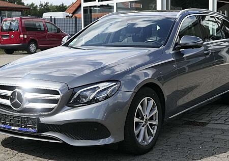 Mercedes-Benz E 200 Avantgarde 360°Cam/ACC/Multibeam/Schiebeda