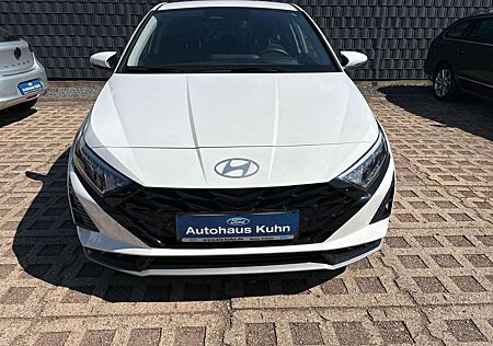 Hyundai i20 T-GDi Smart Climate 6MT,Kamera,WP,5JGarant.