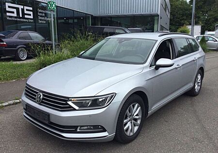 VW Passat Variant Volkswagen Comfotrline KAMERA NAVI AHK NETTO 8500