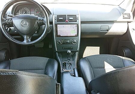Mercedes-Benz A 160 Aut+Navi+SHZ+Temp+Kamira+Blue+N.Tüv