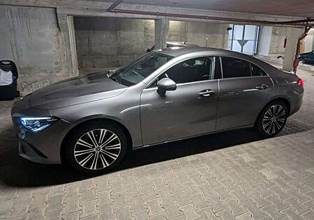 Mercedes-Benz CLA 180 7G-DCT Progressive Garantie MBUX Highend Kamera