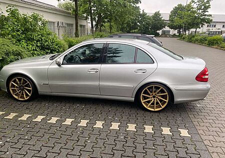 Mercedes-Benz E 240 Elegance